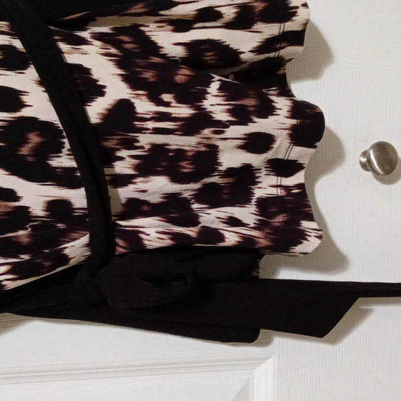 LAST CHANCE Leopard print top - Picture 4 of 6